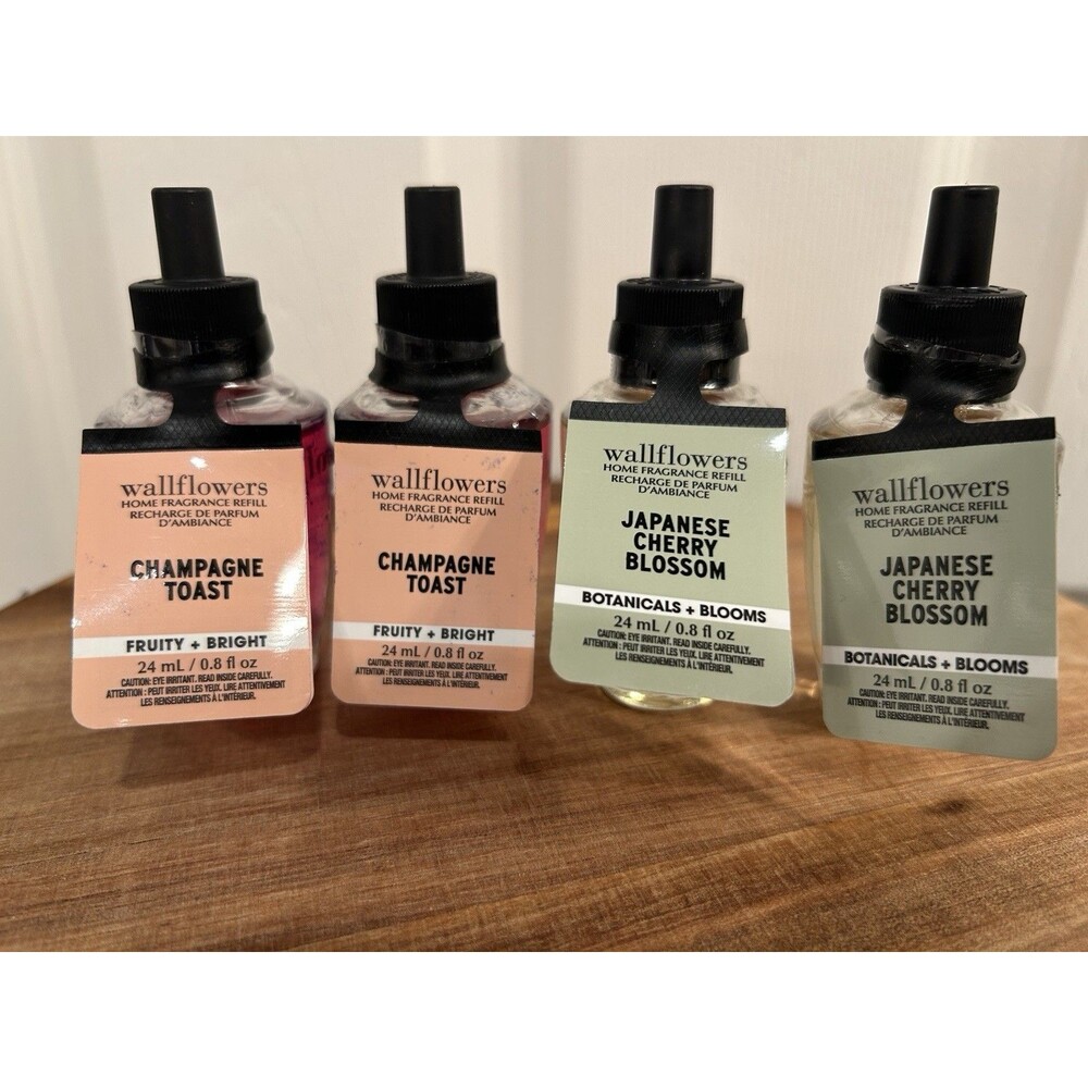 Bath and Body Works-4Pk Wallflowers Japanese Cherry Blossom Champagne Toast